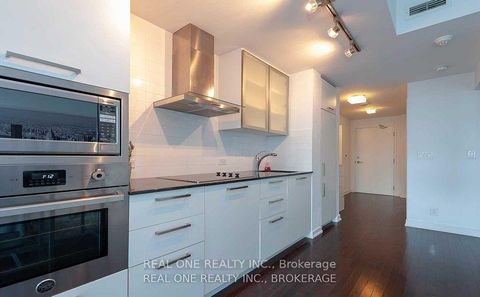 Photo 7 at 2001 - 12 York Street, Waterfront Communities C1, Toronto