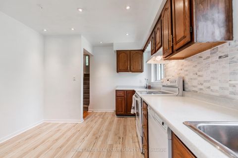 Photo 12 at 75 Upwood Avenue, Rustic, Toronto