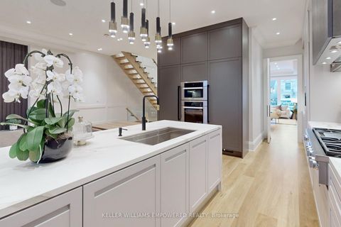 Photo 12 at 127 Joicey Boulevard, Nortown, Toronto