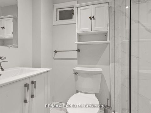 Photo 14 at 1001 Castlefield Avenue, Belgravia, Toronto