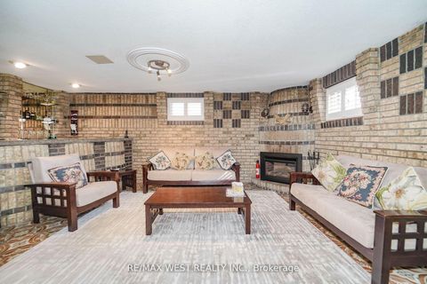 Photo 5 at 139 Shoreham Drive, Black Creek, Toronto