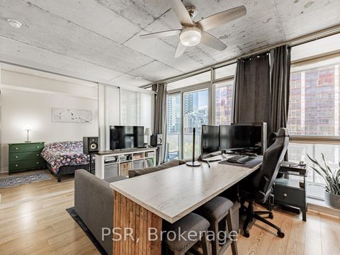 Photo 7 at 801 - 375 King Street W, Waterfront Communities C1, Toronto