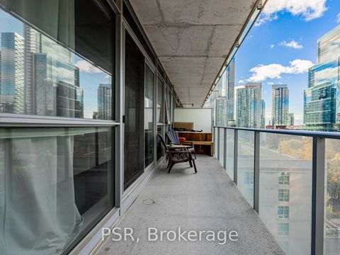 Photo 15 at 801 - 375 King Street W, Waterfront Communities C1, Toronto