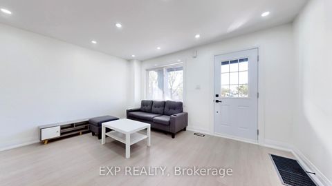 Photo 4 at 685 Jane Street, Smythe, Toronto