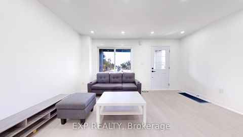 Photo 5 at 685 Jane Street, Smythe, Toronto