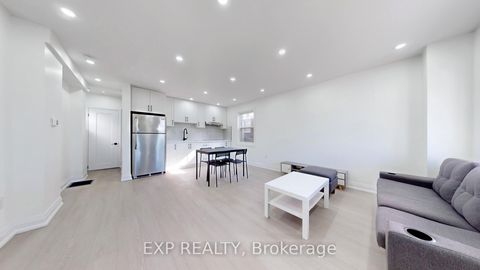 Photo 7 at 685 Jane Street, Smythe, Toronto