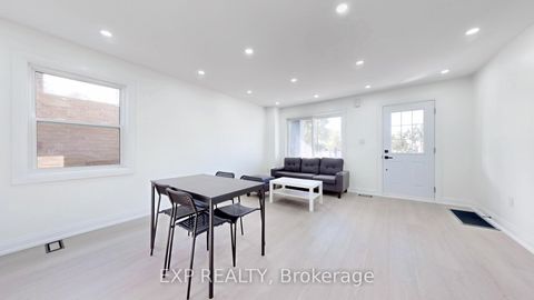 Photo 9 at 685 Jane Street, Smythe, Toronto