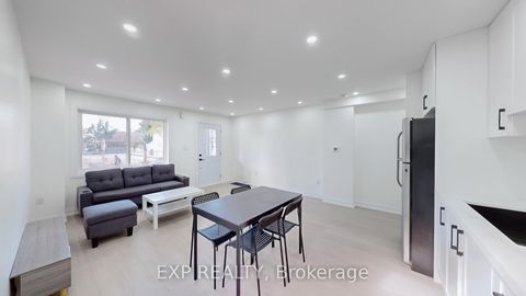 Photo 10 at 685 Jane Street, Smythe, Toronto