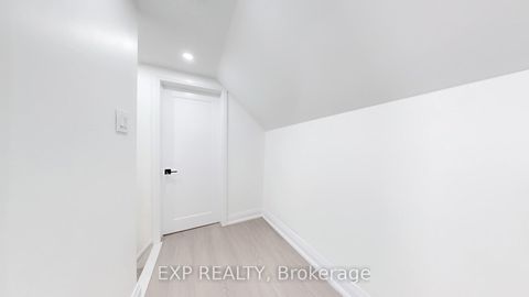 Photo 16 at 685 Jane Street, Smythe, Toronto