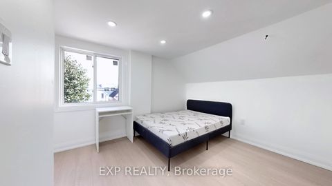 Photo 18 at 685 Jane Street, Smythe, Toronto