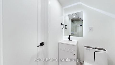 Photo 21 at 685 Jane Street, Smythe, Toronto