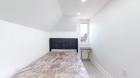 Photo 23 at 685 Jane Street, Smythe, Toronto