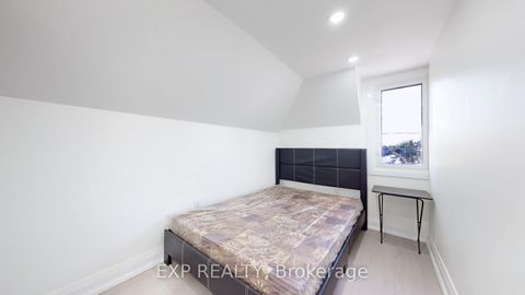 Photo 26 at 685 Jane Street, Smythe, Toronto