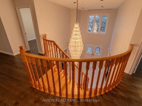 Photo 9 at 103 Spadina Road, Bayview Hill, Richmond Hill