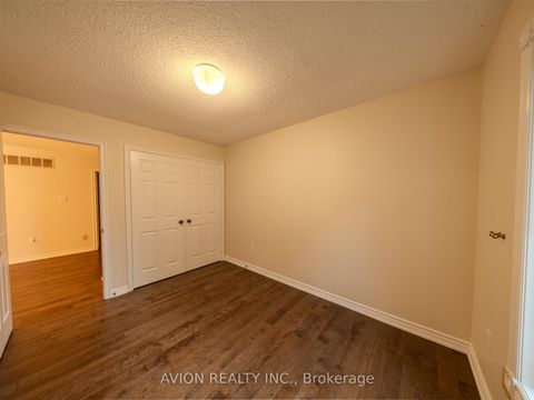 Photo 15 at 103 Spadina Road, Bayview Hill, Richmond Hill