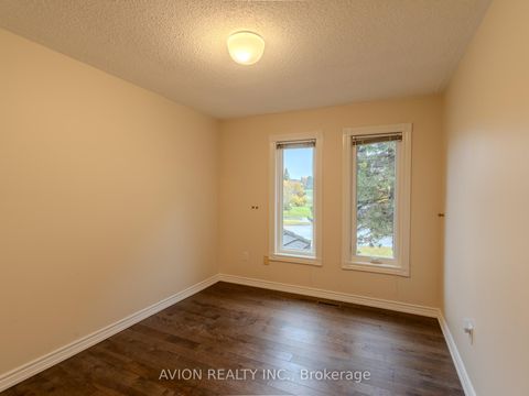 Photo 17 at 103 Spadina Road, Bayview Hill, Richmond Hill