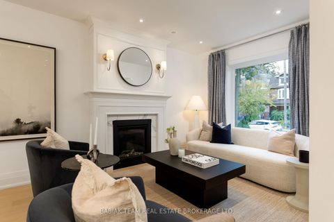 Photo 4 at 12 Hewitt Avenue, Swansea, Toronto