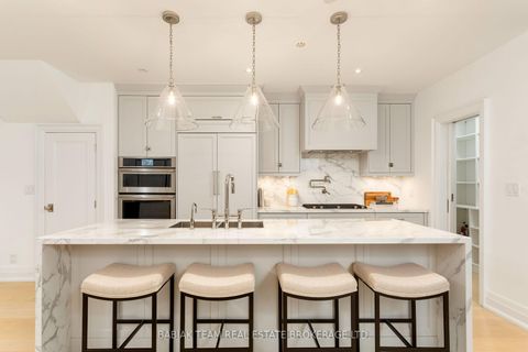 Photo 9 at 12 Hewitt Avenue, Swansea, Toronto