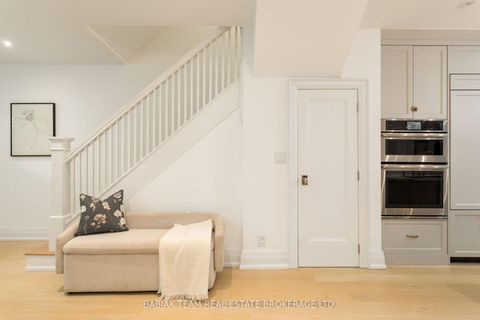 Photo 16 at 12 Hewitt Avenue, Swansea, Toronto