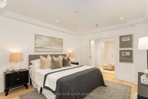 Photo 23 at 12 Hewitt Avenue, Swansea, Toronto