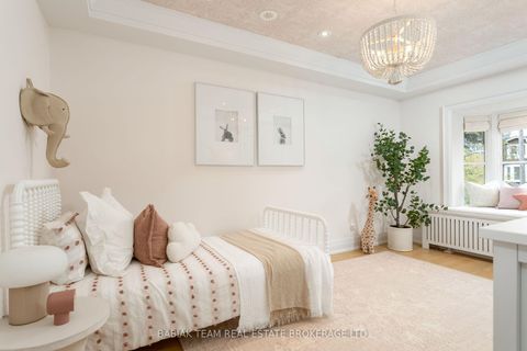 Photo 26 at 12 Hewitt Avenue, Swansea, Toronto