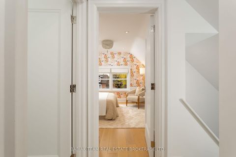 Photo 30 at 12 Hewitt Avenue, Swansea, Toronto