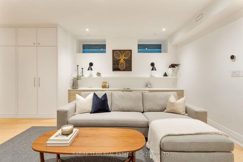 Photo 39 at 12 Hewitt Avenue, Swansea, Toronto