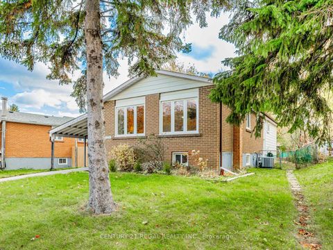 Photo 3 at 335 Burrows Hall Boulevard, Malvern, Toronto