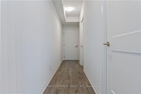 Photo 2 at 4021 - 28 Widmer Street, Waterfront Communities C1, Toronto