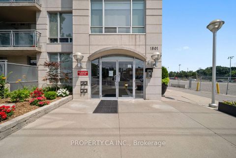 Photo 40 at 101 - 1801 Bayview Avenue, Leaside, Toronto