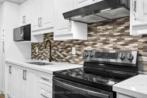 Photo 2 at 102 - 1200 Bridletowne Circle, L'Amoreaux, Toronto