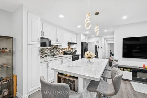 Photo 4 at 102 - 1200 Bridletowne Circle, L'Amoreaux, Toronto