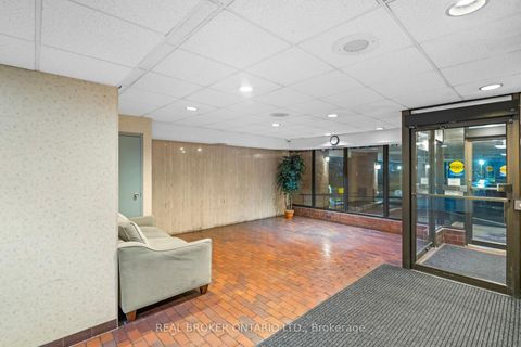 Photo 14 at 102 - 1200 Bridletowne Circle, L'Amoreaux, Toronto