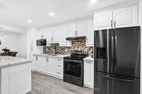 Photo 17 at 102 - 1200 Bridletowne Circle, L'Amoreaux, Toronto