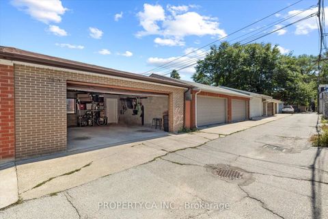 Photo 36 at 790 Manning Avenue, Annex, Toronto