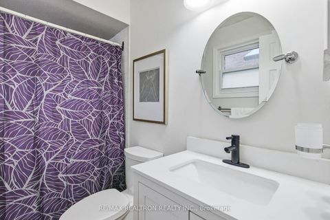 Photo 23 at 20 Jonathan Gate, Yorkhill, Vaughan