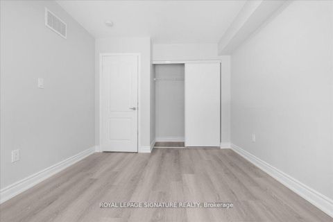 Photo 18 at 61 - 35 Applewood Lane, Etobicoke West Mall, Toronto