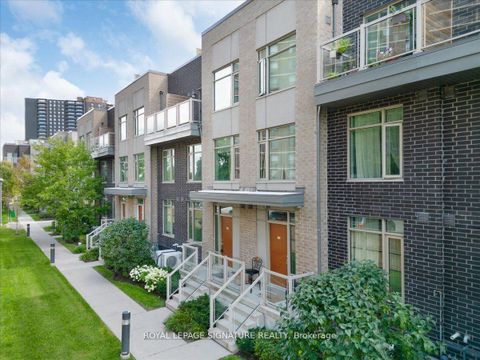 Photo 34 at 61 - 35 Applewood Lane, Etobicoke West Mall, Toronto