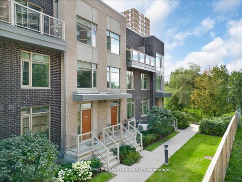 Photo 35 at 61 - 35 Applewood Lane, Etobicoke West Mall, Toronto