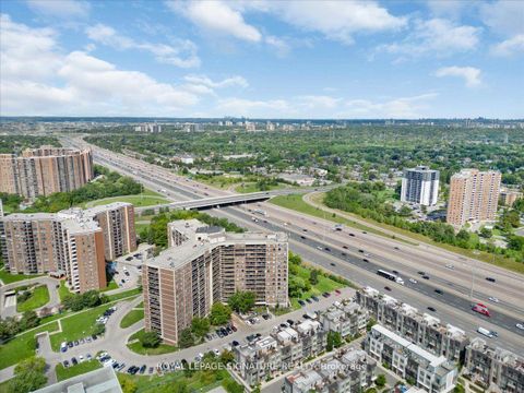 Photo 42 at 61 - 35 Applewood Lane, Etobicoke West Mall, Toronto