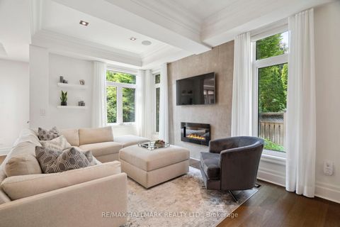 Photo 5 at 2092 PINEVALLEY Crescent, JC Joshua Creek, Oakville