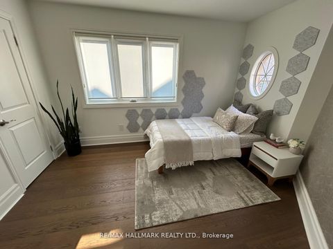 Photo 29 at 2092 PINEVALLEY Crescent, JC Joshua Creek, Oakville