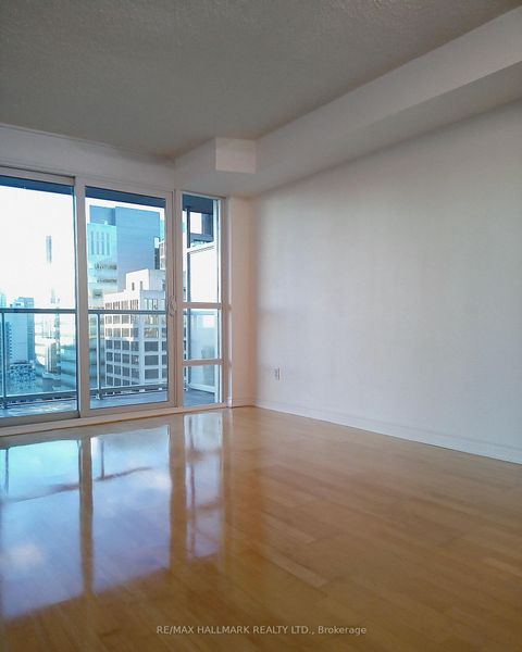 Photo 4 at 2707 - 761 Bay Street, Bay Street Corridor, Toronto