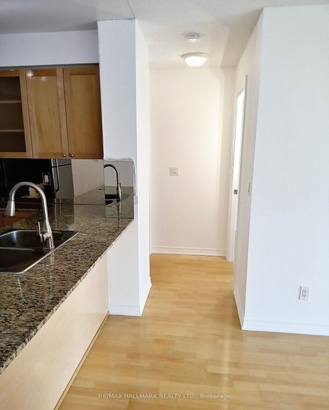 Photo 7 at 2707 - 761 Bay Street, Bay Street Corridor, Toronto