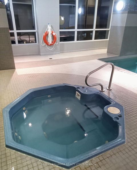 Photo 25 at 2707 - 761 Bay Street, Bay Street Corridor, Toronto