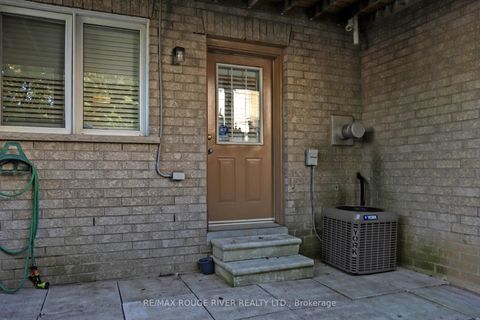 Photo 36 at 20 Rodeo Court, Newtonbrook West, Toronto