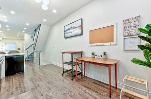 Photo 14 at 717 Palmerston Avenue, Annex, Toronto