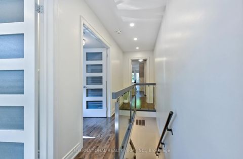Photo 16 at 717 Palmerston Avenue, Annex, Toronto