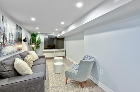 Photo 28 at 717 Palmerston Avenue, Annex, Toronto