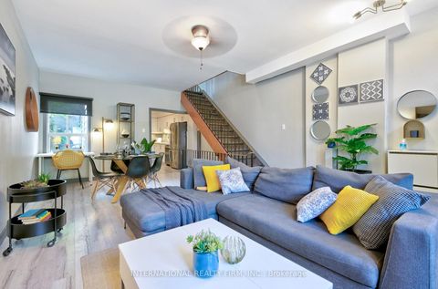 Photo 4 at 108 Shaw Street, Bellwoods, Toronto